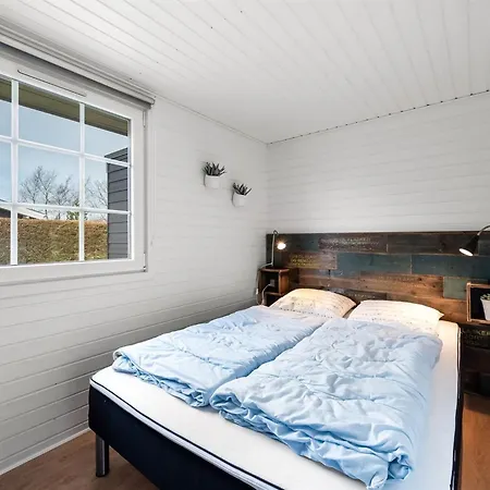 Ludvika - 300m To The Fjord By Interhome