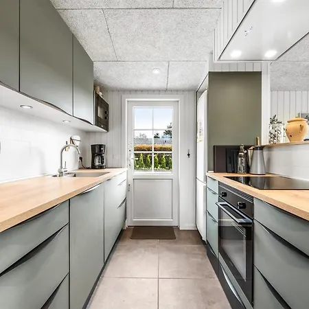 Ludvika - 300m To The Fjord By Interhome