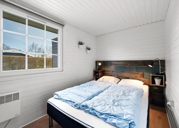Ludvika - 300m To The Fjord By Interhome