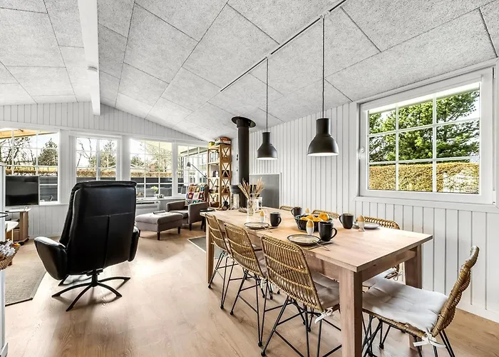 Ludvika - 300m To The Fjord By Interhome *